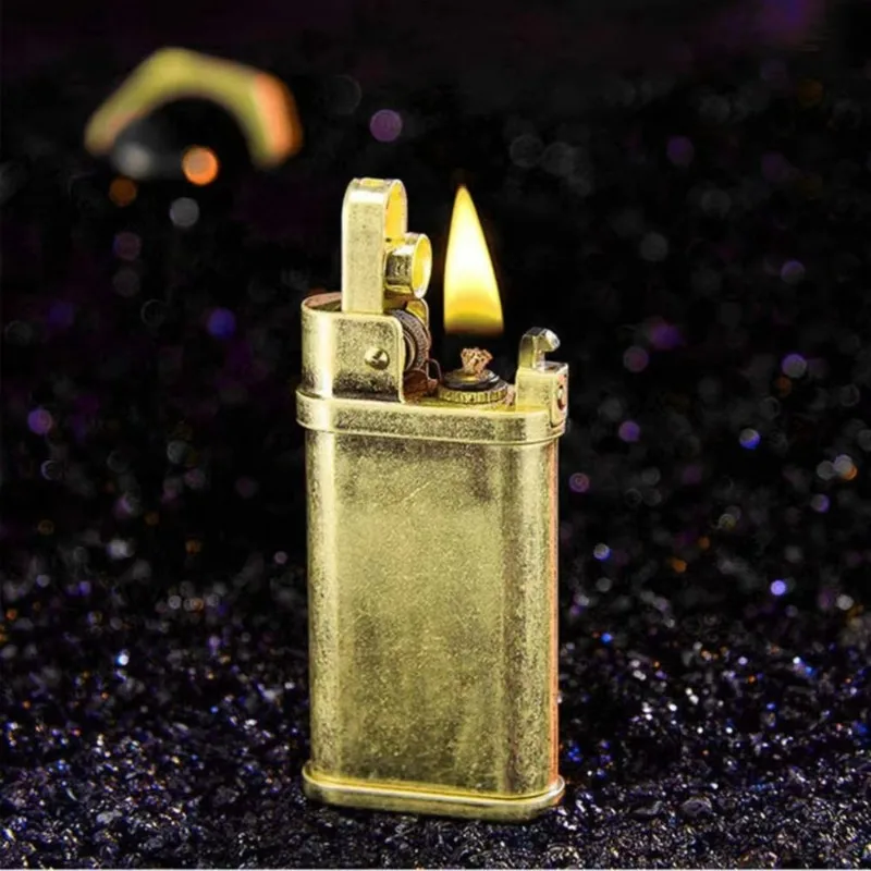 Fire Starting Kit - ไฟแช็คทองเหลืองแบบกดปุ่มเดียว ใช้เชื้อเพลิงน้ำมันก๊าด พร้อมล้อจุดไฟแบบโบราณ ทนลม เหมาะสำหรับผู้ชาย